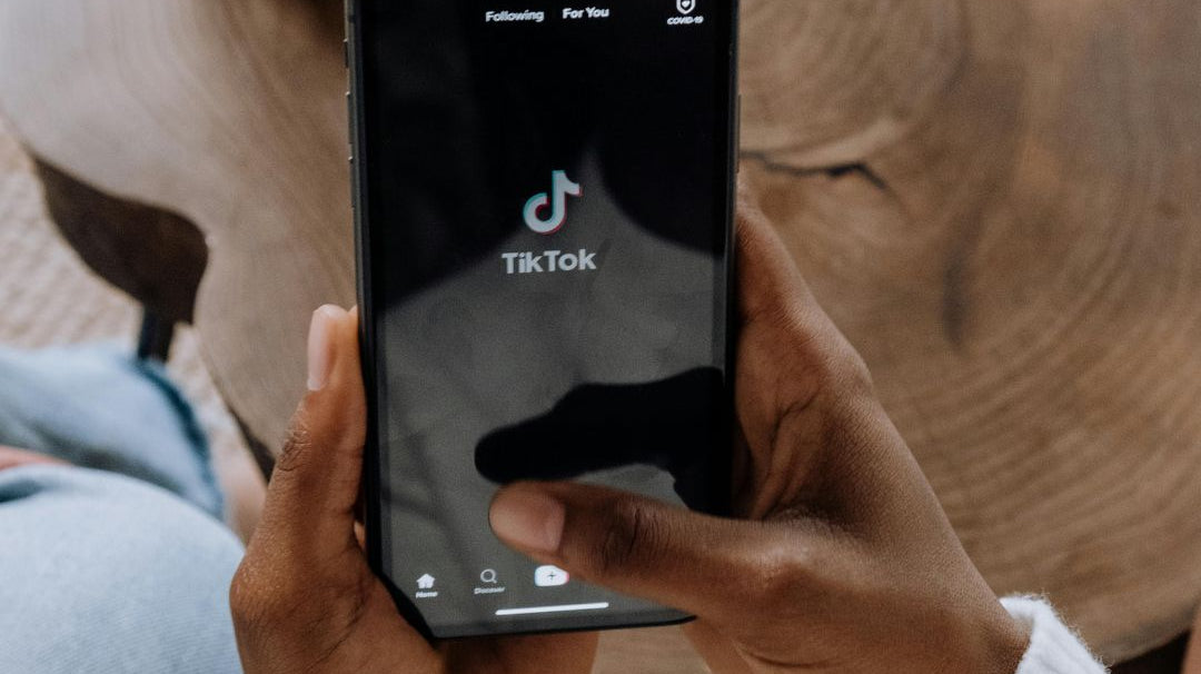 Tech Tips - Mastering Social Media as a Self Employed Nail Tech